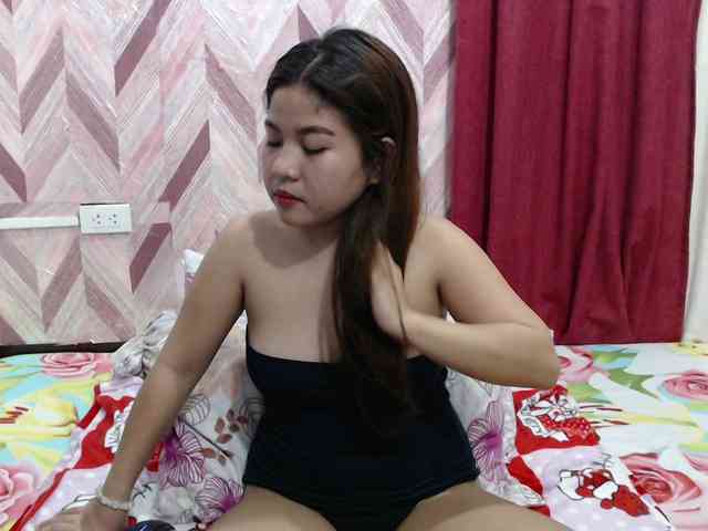 Kira-Rosse201 webcam