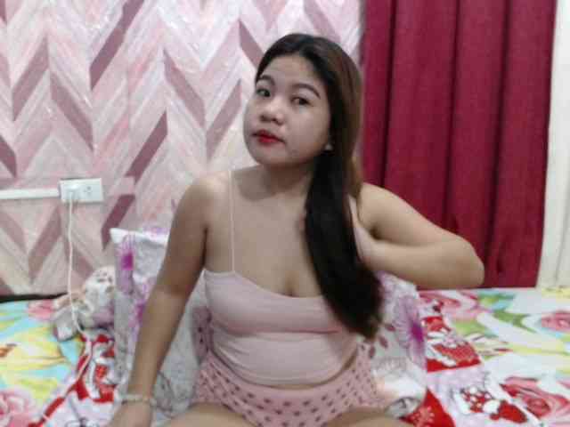 Kira-Rosse201 webcam