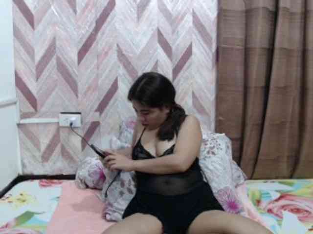 Kira-Rosse201 webcam