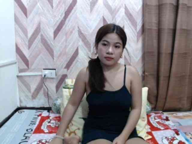 Kira-Rosse201 webcam