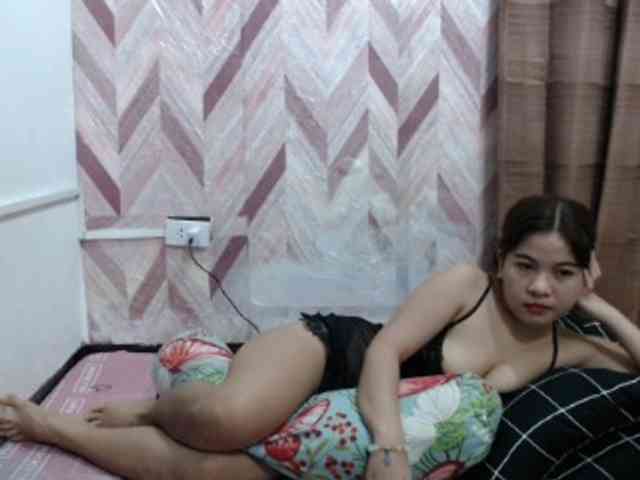 Kira-Rosse201 webcam