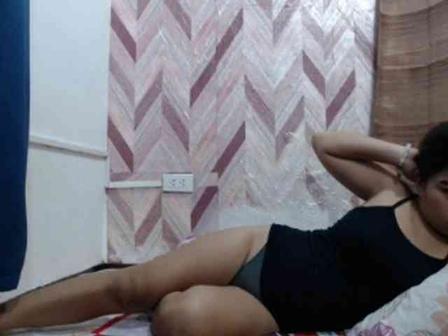 Kira-Rosse201 webcam