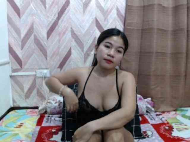 Kira-Rosse201 webcam