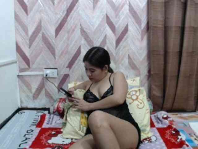 Kira-Rosse201 webcam