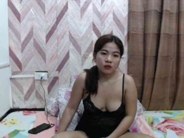 Kira-Rosse201 webcam