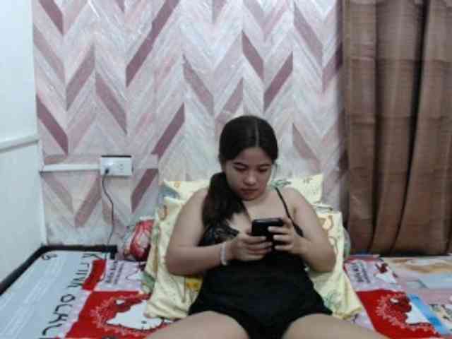 Kira-Rosse201 webcam