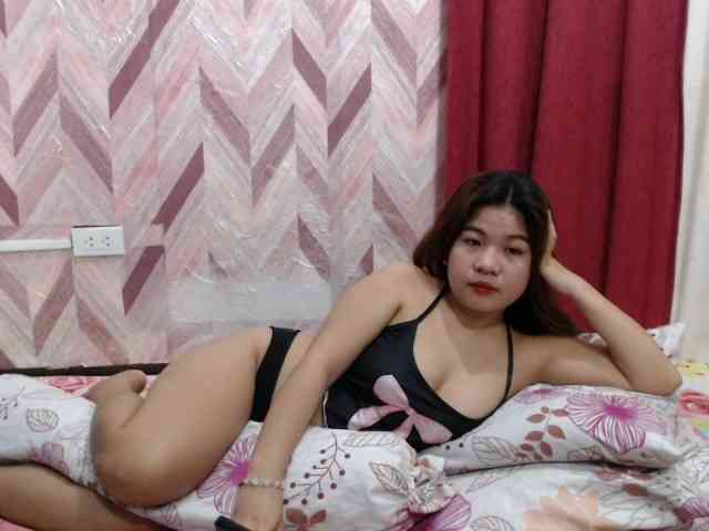 Kira-Rosse201 webcam