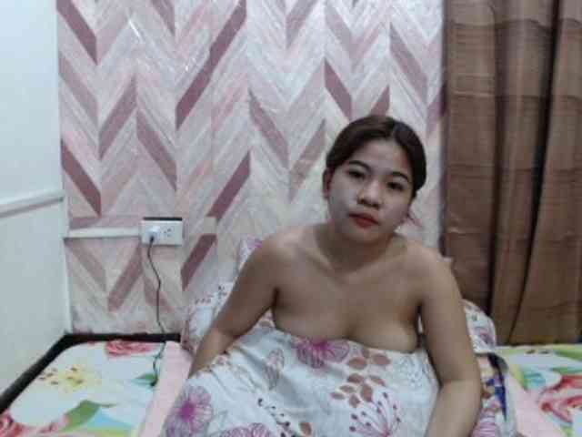 Kira-Rosse201 webcam