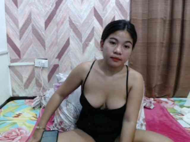 Kira-Rosse201 webcam