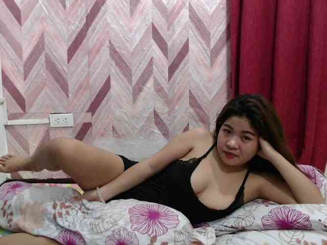 Kira-Rosse201 webcam