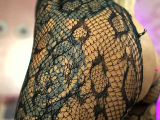 AmberGolden's BongaCams show and profile