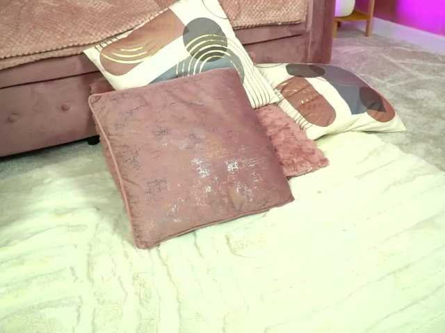 AmberGolden's BongaCams show and profile