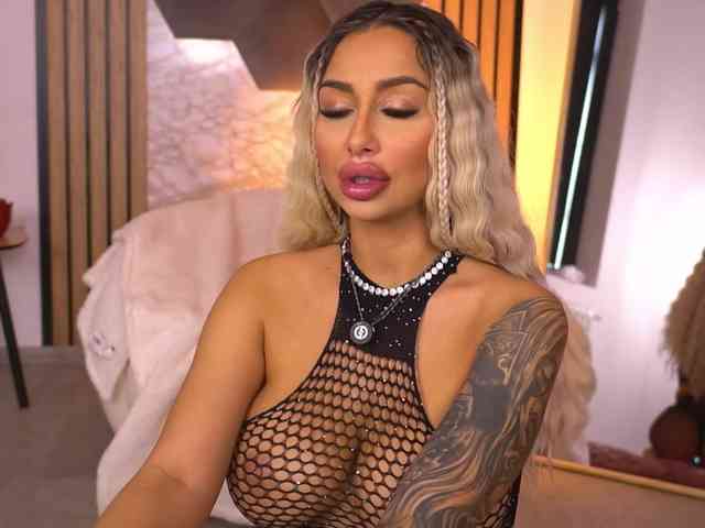 online cam to cam AmberGolden