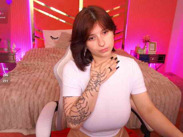 MikiiKiwi webcam