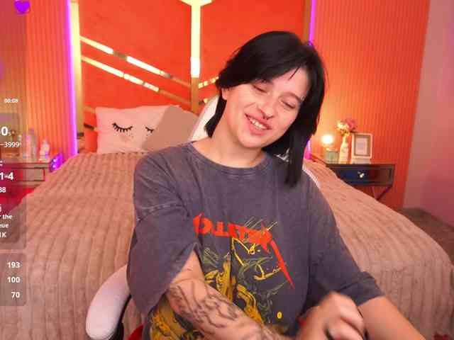 MikiiKiwi webcam