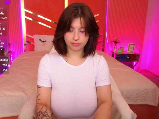 MikiiKiwi webcam