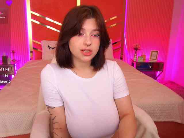 MikiiKiwi webcam