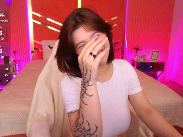 MikiiKiwi webcam