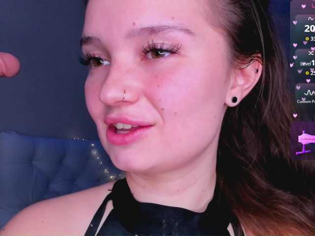 bitchpeace's BongaCams show and profile