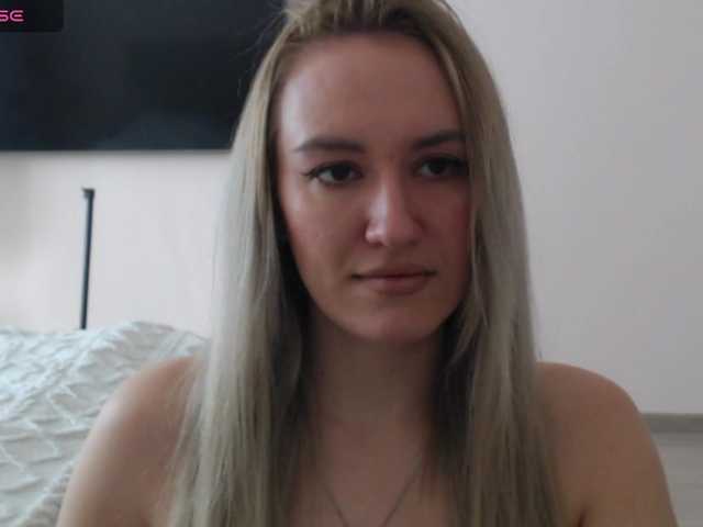 shymiaa1's BongaCams show and profile