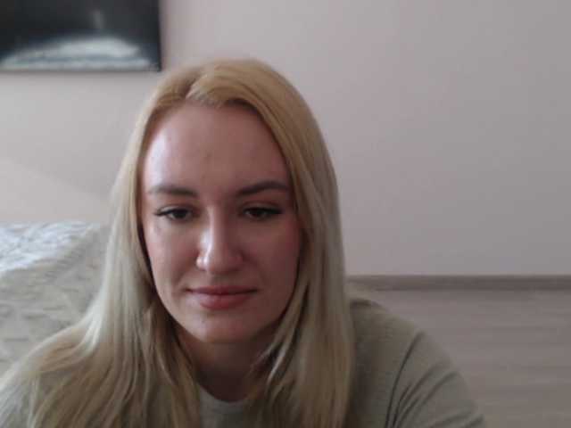 shymiaa1's BongaCams show and profile