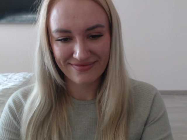 shymiaa1's BongaCams show and profile