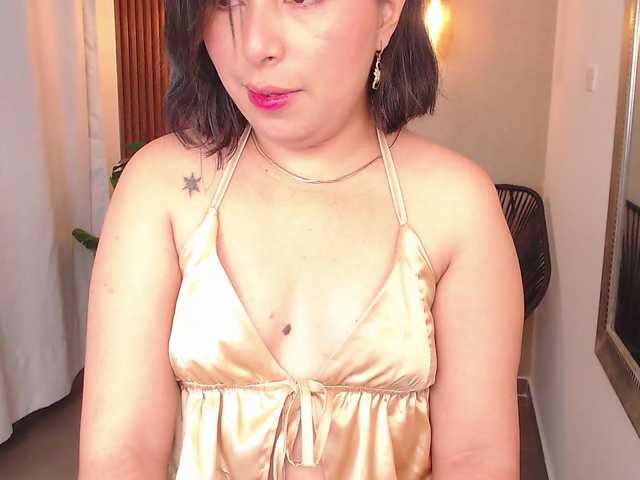 Sharlotte-Milk's BongaCams show and profile