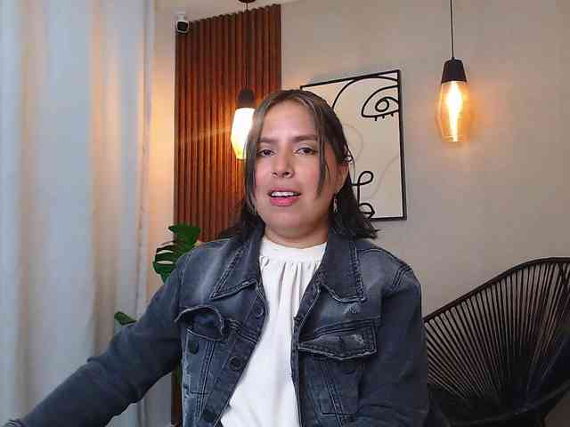 Sharlotte-Milk Sharlotte-Milk