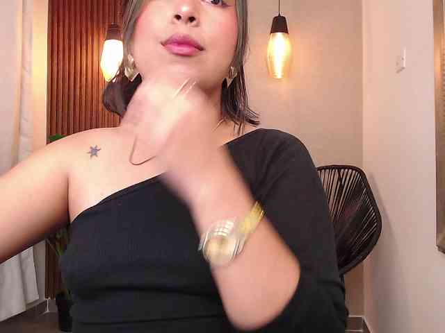 Sharlotte-Milk Sharlotte-Milk