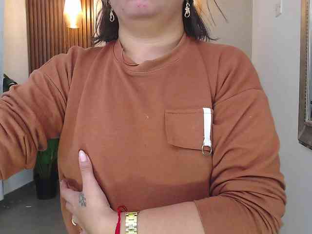 Sharlotte-Milk Sharlotte-Milk