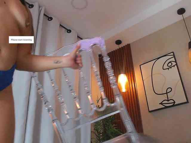 Sharlotte-Milk webcam