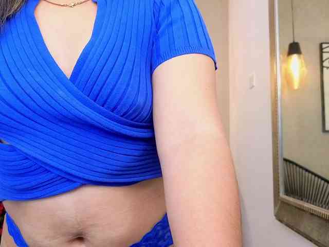 Sharlotte-Milk webcam