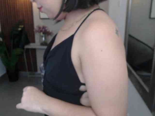 Sharlotte-Milk Sharlotte-Milk