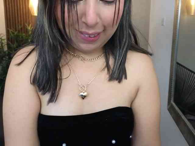 webcam porno Sharlotte-Milk