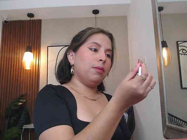 Sharlotte-Milk Sharlotte-Milk