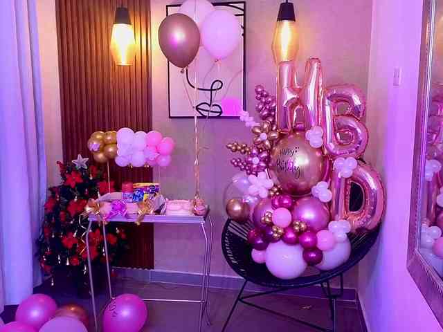 Sharlotte-Milk webcam