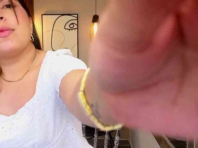 Sharlotte-Milk webcam