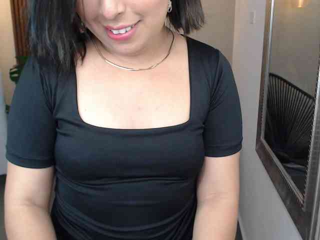 Sharlotte-Milk webcam