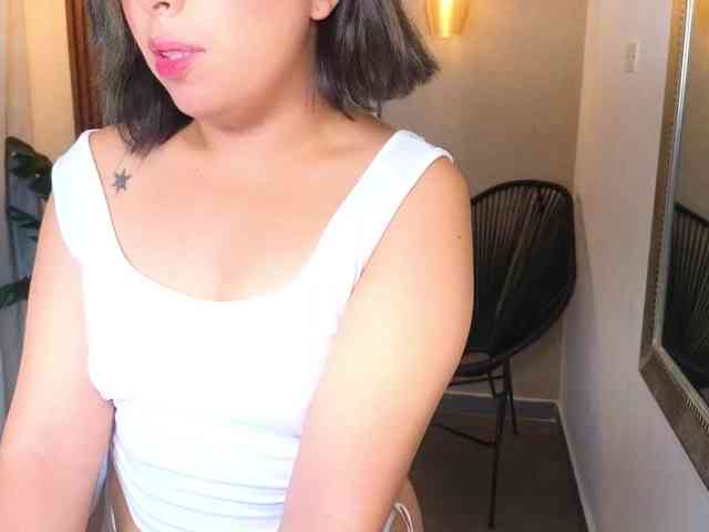 Sharlotte-Milk Sharlotte-Milk