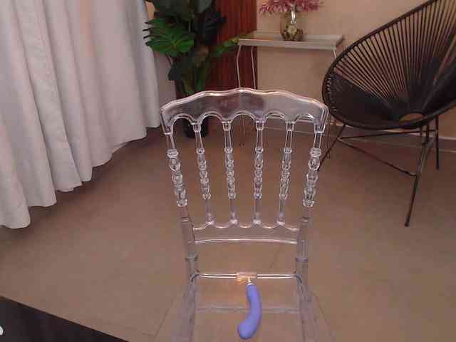 Sharlotte-Milk webcam