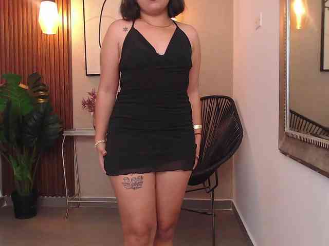 Sharlotte-Milk webcam