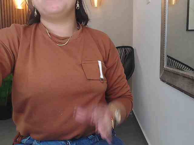 Sharlotte-Milk Sharlotte-Milk