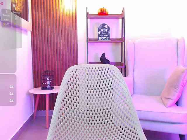 Sharlotte-Milk webcam