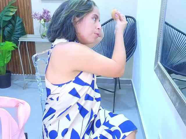 Sharlotte-Milk Sharlotte-Milk