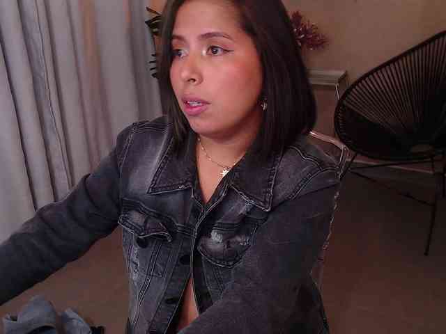 Sharlotte-Milk Sharlotte-Milk