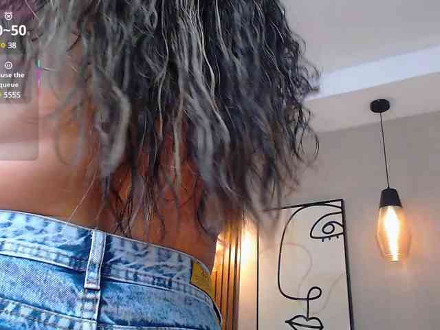 Sharlotte-Milk webcam