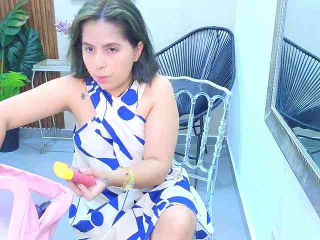 Sharlotte-Milk Sharlotte-Milk