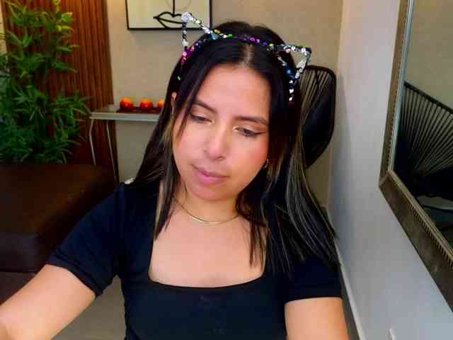 Sharlotte-Milk Sharlotte-Milk