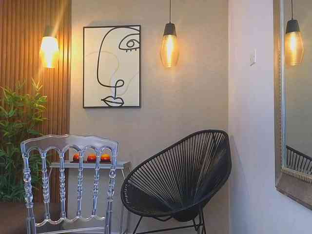 Sharlotte-Milk webcam