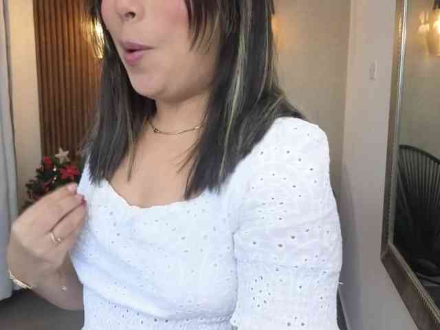 Sharlotte-Milk webcam